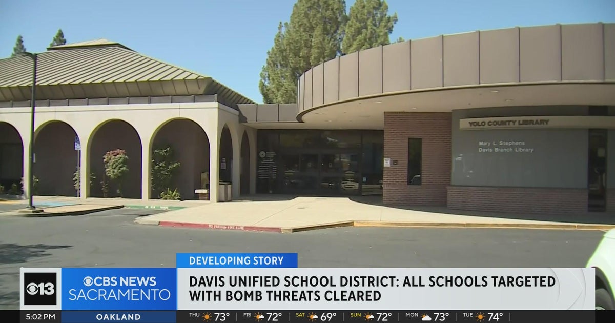 Bomb threats cleared at Davis schools
