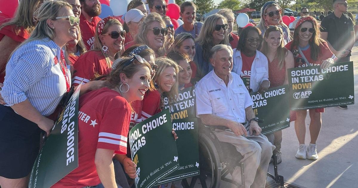 In Dallas, Governor Abbott rallies support for school choice