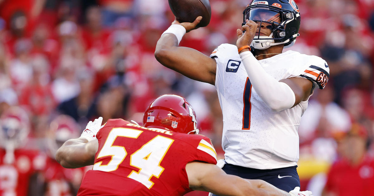 Bears remain winless, fall to Kansas City for 13th consecutive loss - CBS  Chicago