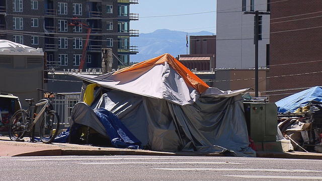 cold-open-homeless-encampment-transfer-frame-572.jpg 