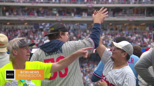 The last time the Twins won a playoff game - CBS Minnesota