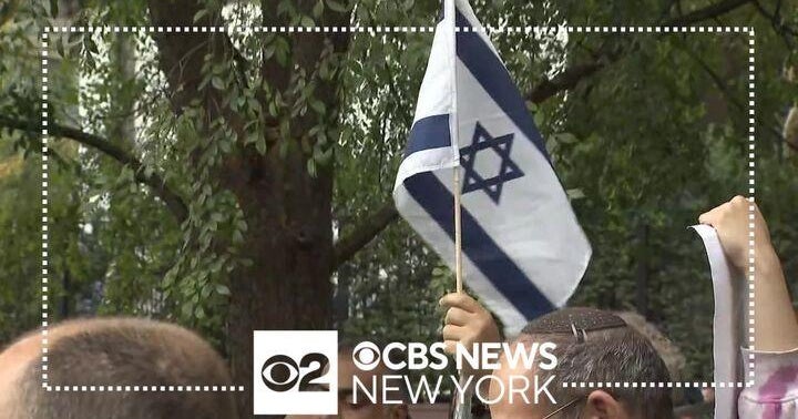 Pro-Israel, Pro-Palestine rallies held in New York City - CBS New York