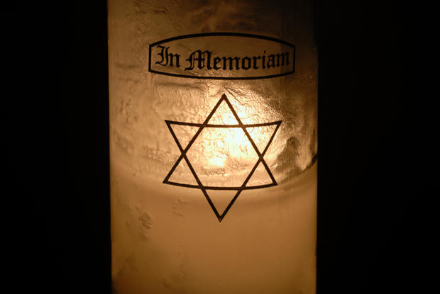 Jewish Yahrzeit Candle to Remember the Dead 