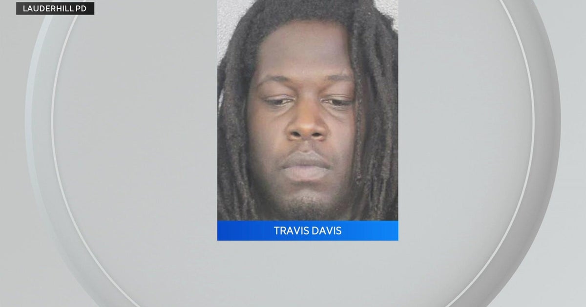 Man accused of exposing himself to 13-yr-old lady strolling to college in Lauderhill