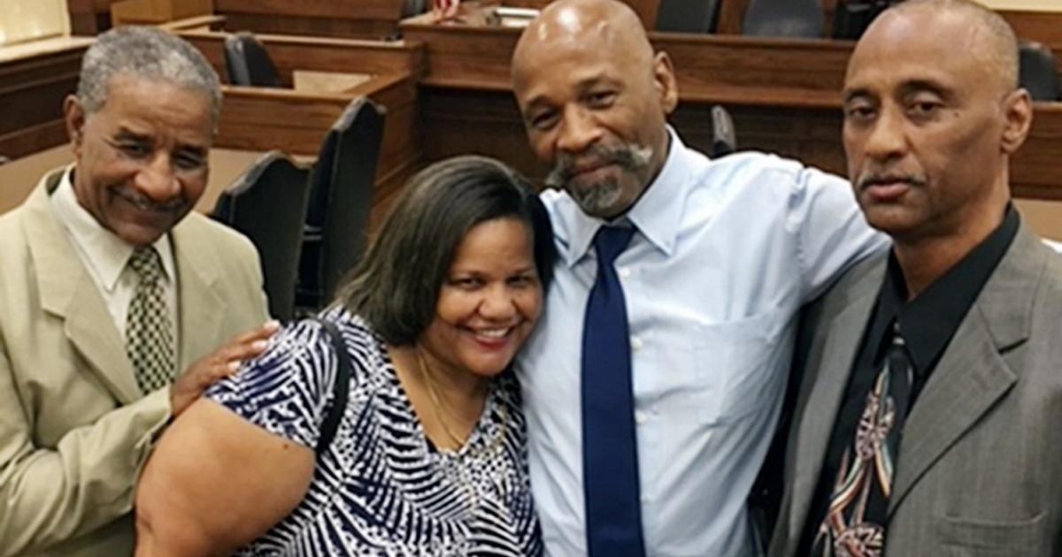 Oklahoma man who spent 30 years in prison for rape is exonerated after DNA testing: "I have never lost hope"
