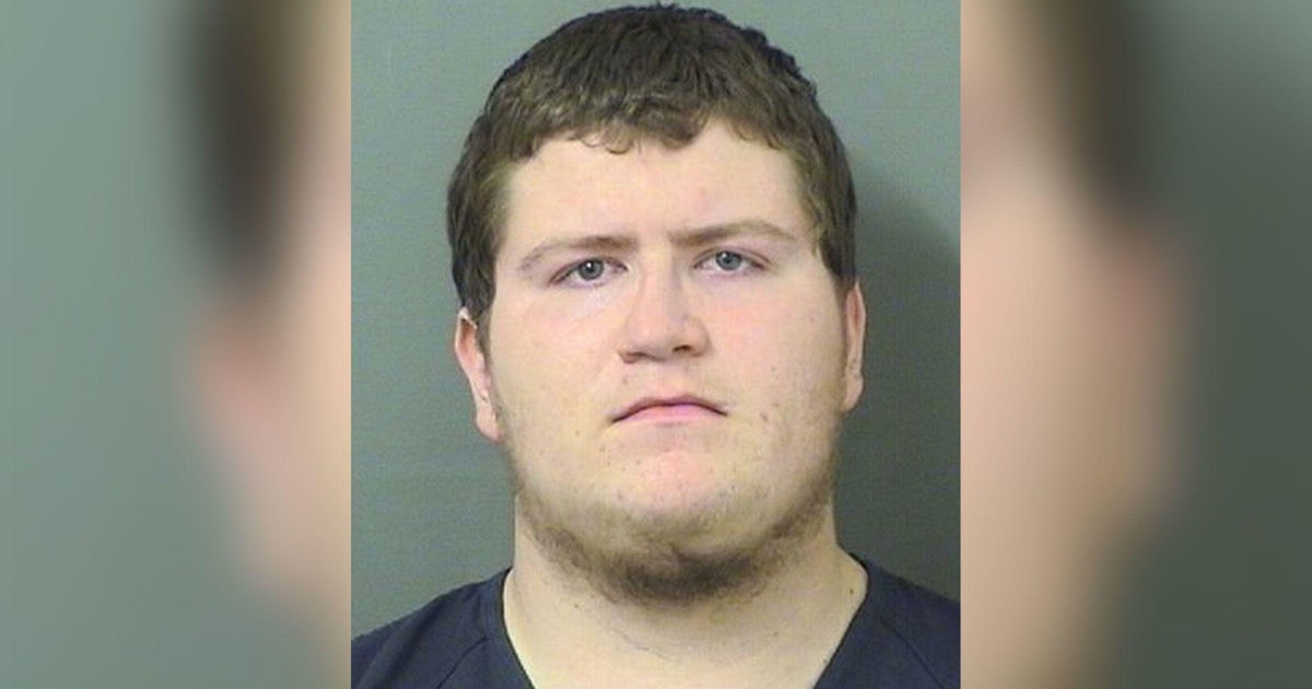 Law enforcement: Teenager arrested right after police allegedly obtain penned capturing threats all through traffic prevent Law enforcement: Teenager arrested right after police allegedly obtain penned capturing threats all through traffic prevent