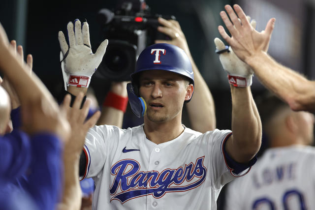 Rangers clinch ALDS in 3-game sweep of Orioles - CBS Texas