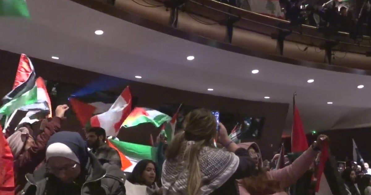 Dearborn community holds rally in support of the Palestinian cause ...