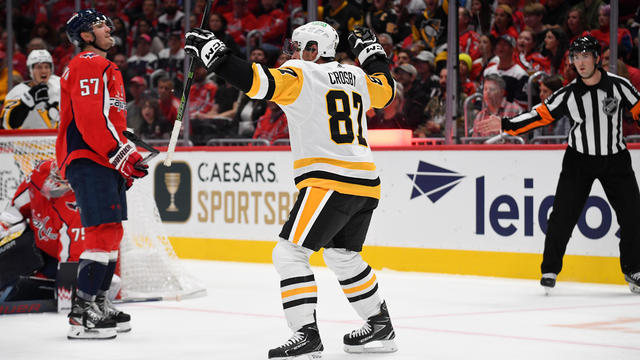 NHL: OCT 13 Penguins at Capitals 