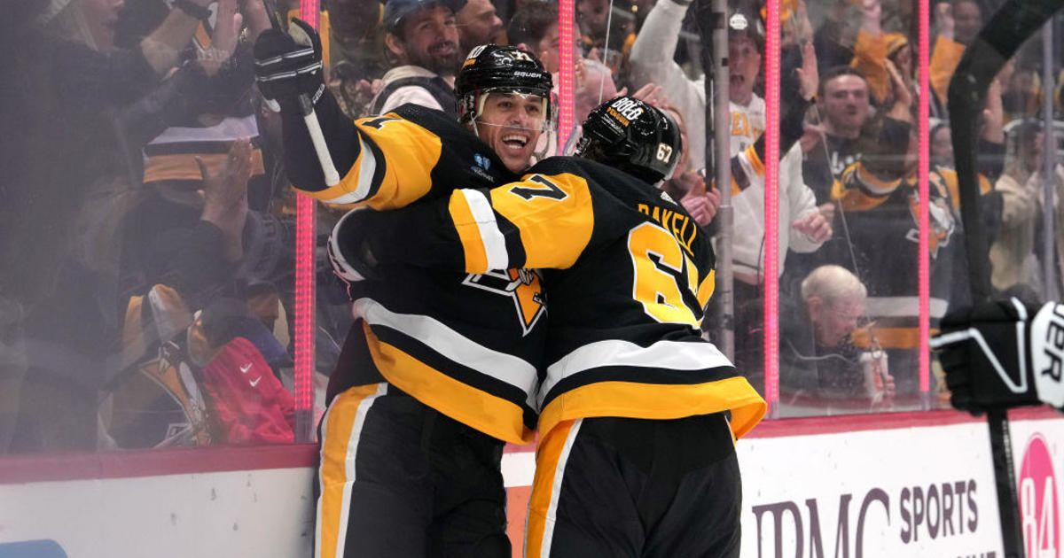 Malkin, Penguins surge past Flames with 5 goals in the third