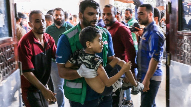 Israel says currently no ceasefire agreed for foreigners to flee Gaza