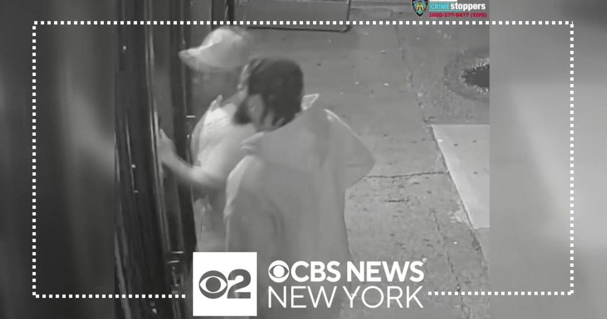 Police search for 2 accused in Brooklyn stabbing - CBS New York