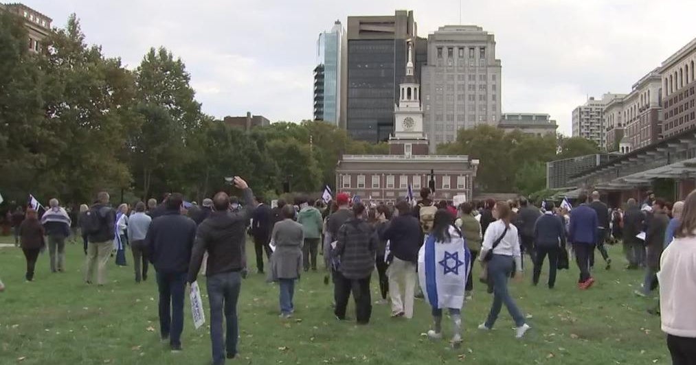 Thousands march rally in Philadelphia to support Israel as war with Hamas enters second week