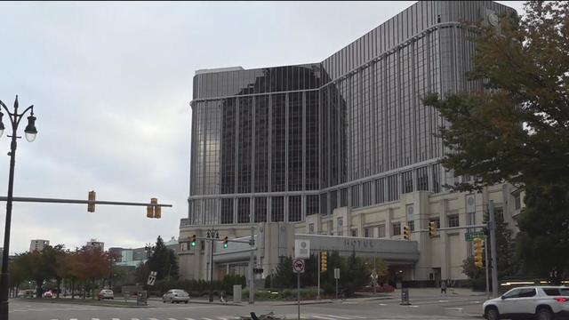 Detroit casino workers on the brink of strike over contract negotiations 