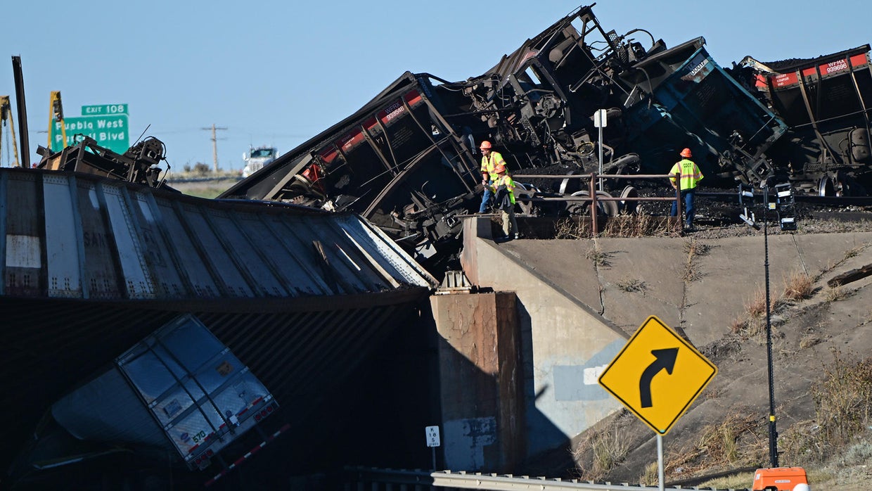 Coal train derailment 