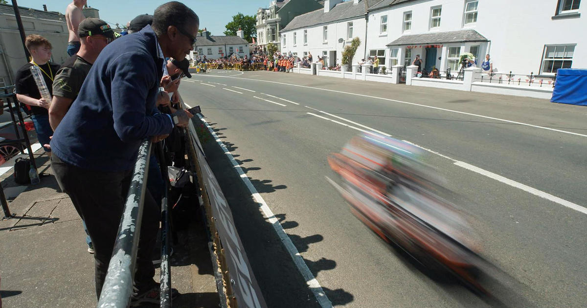 Isle of Man TT е известно като най-опасното състезание в