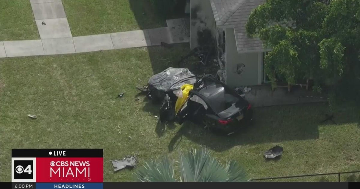 Teen driver killed after attempted traffic stop goes awry - CBS Miami