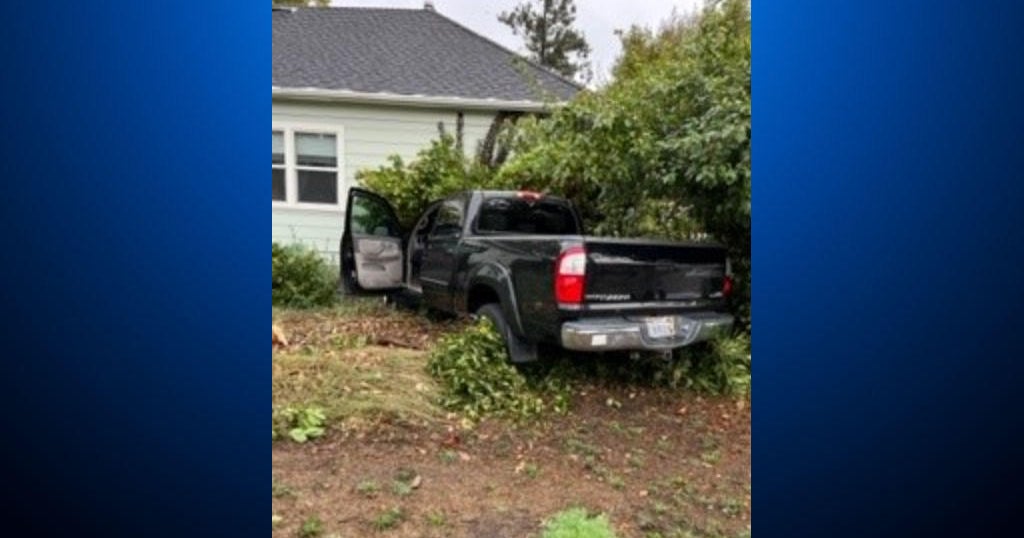 Driver arrested for suspected DUI after crashing pickup into Santa Rosa ...
