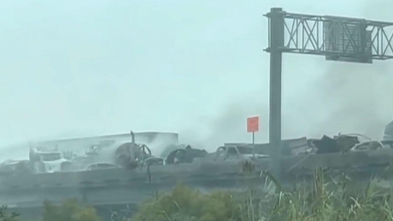 Louisiana 'super fog' kills 7 in massive car pile-up