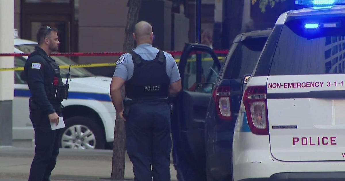 5 shot, 1 killed in Chicago in Englewood, Magnificent Mile - CBS Chicago