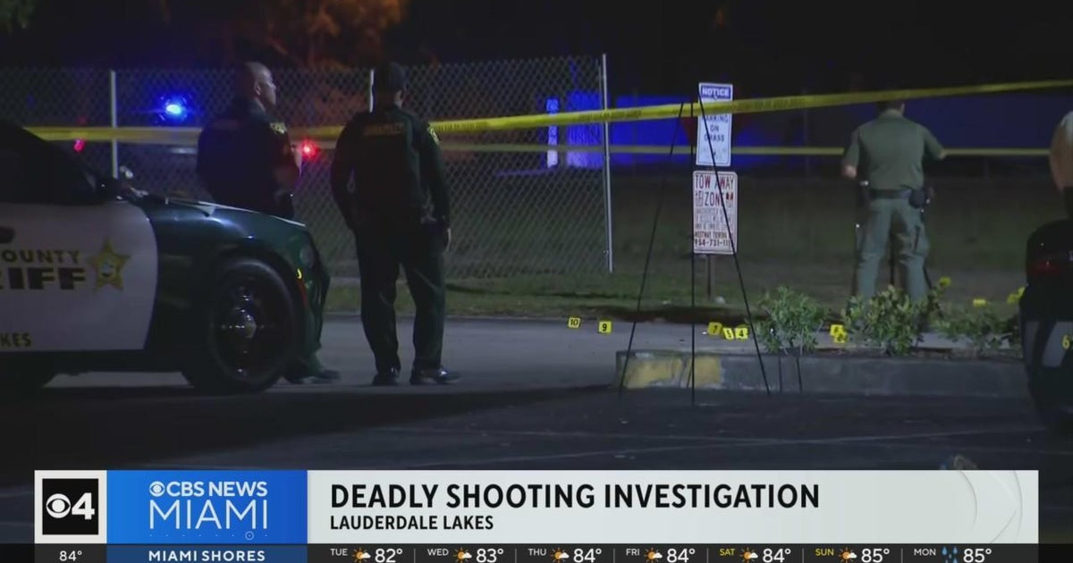 Person killed in Lauderdale Lakes capturing