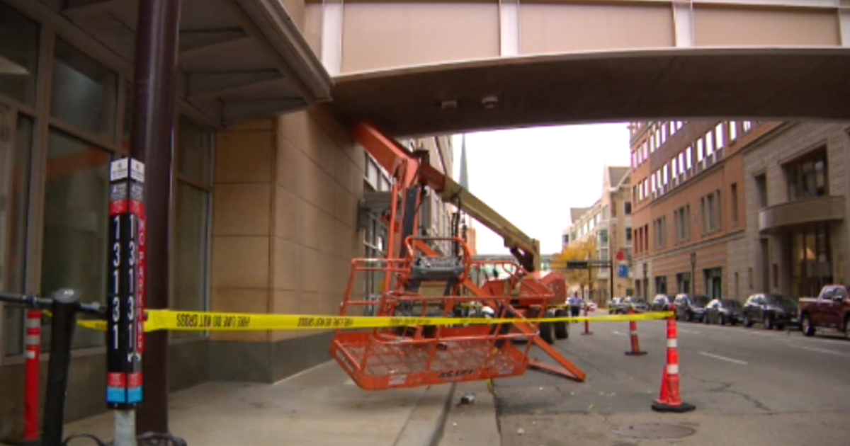 Worker injured after semi strikes boom in downtown Minneapolis