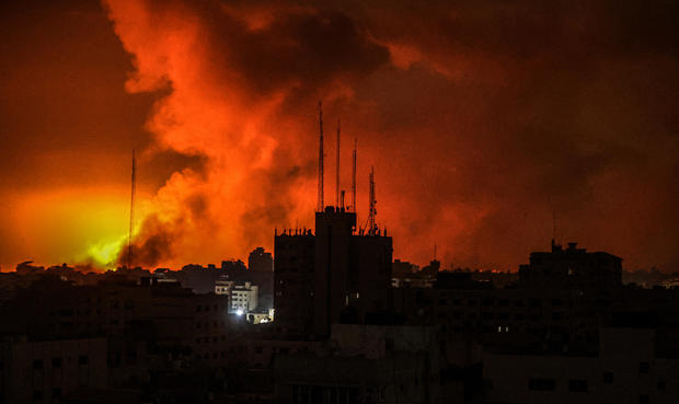 Israel's intense airstrikes continue towards Gaza 