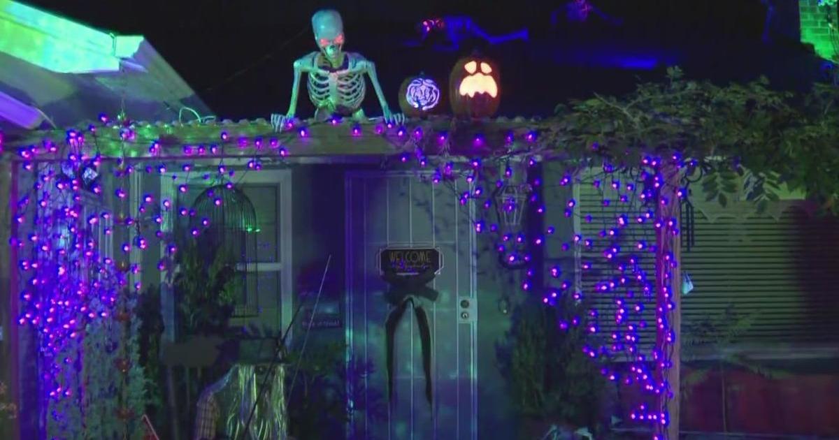 Redwood City's deckedout home brings Halloween magic to life CBS San