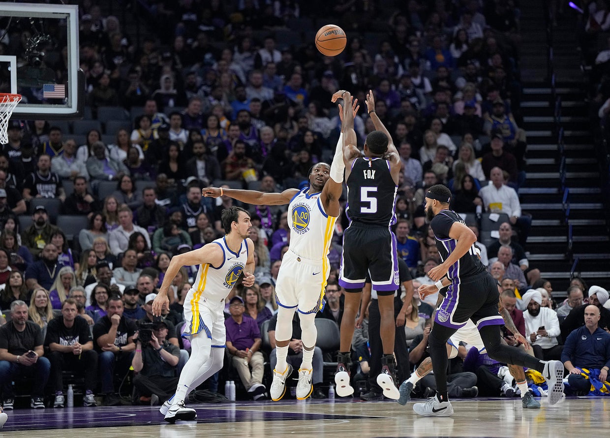 Golden State Warriors v Sacramento Kings 