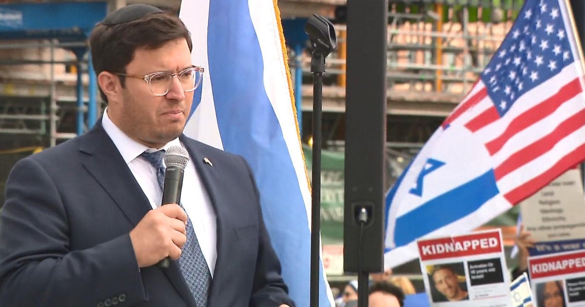 Baltimore-area Jewish organizations rally at Penn Station in support of ...