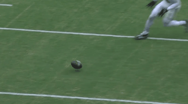 Ezekiel Elliott swats the ball away from DeShon Elliott. 