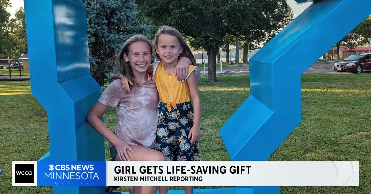 The Uplift: Teacher donates her kidney to save a student - CBS Minnesota