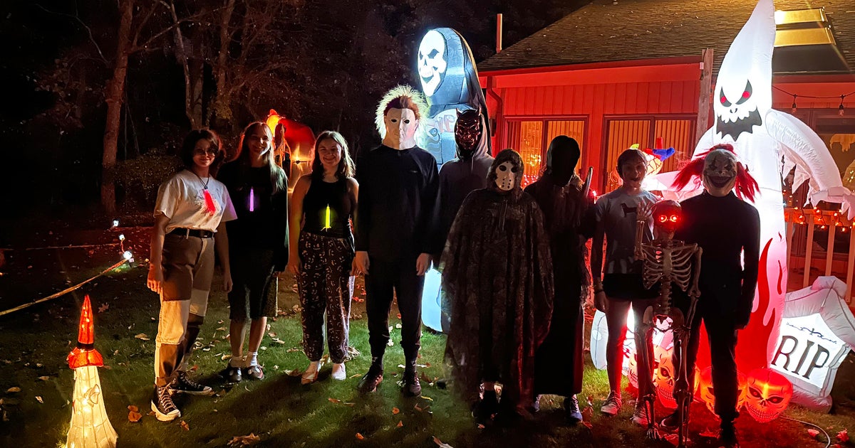 Acton teens turn home into Halloween graveyard to raise money for Boston Childrens Hospital Acton teens turn home into Halloween graveyard to raise money for Boston Childrens Hospital