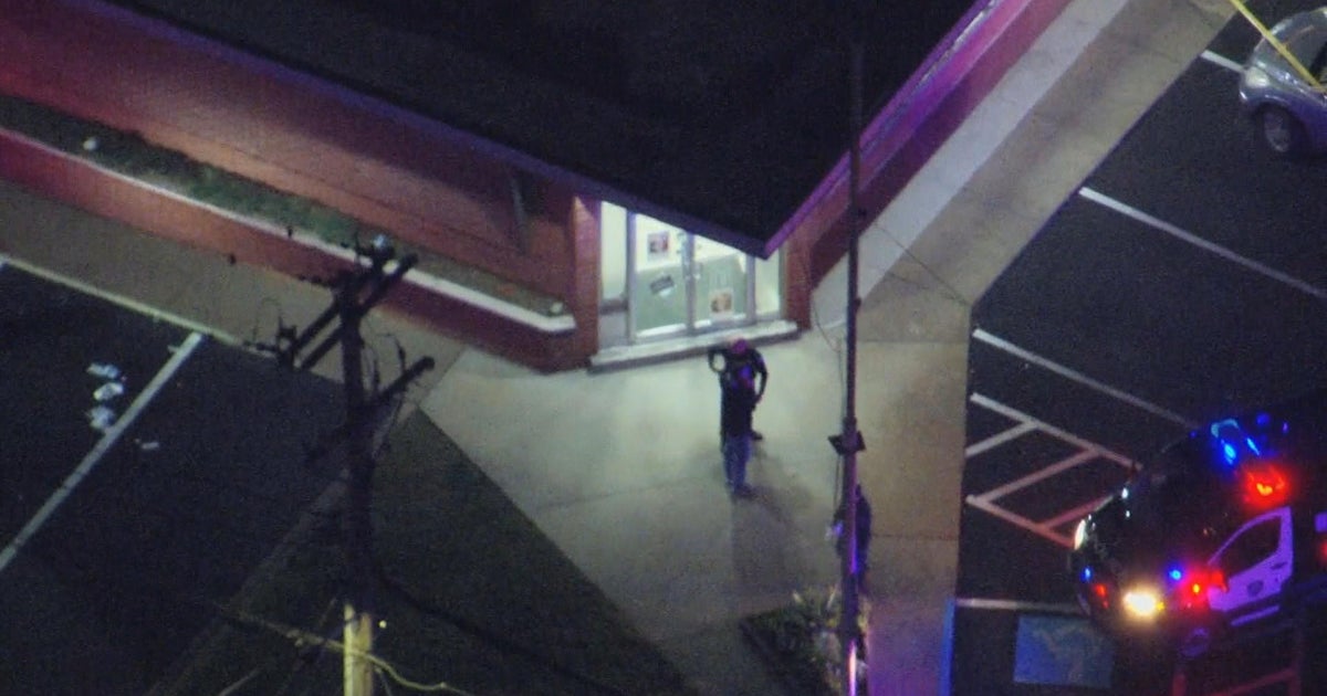 2 triple shootings in Bensalem, Pa. and New Castle County, Del. mar Halloween festivities - Vimarsana News