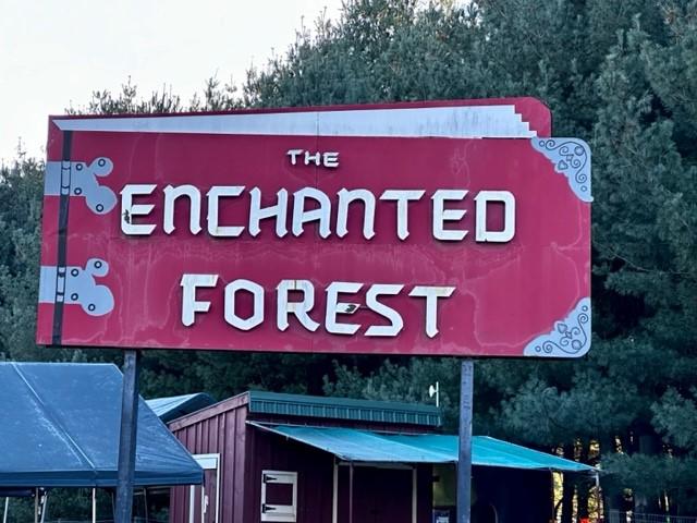 sign-enchant.jpg 