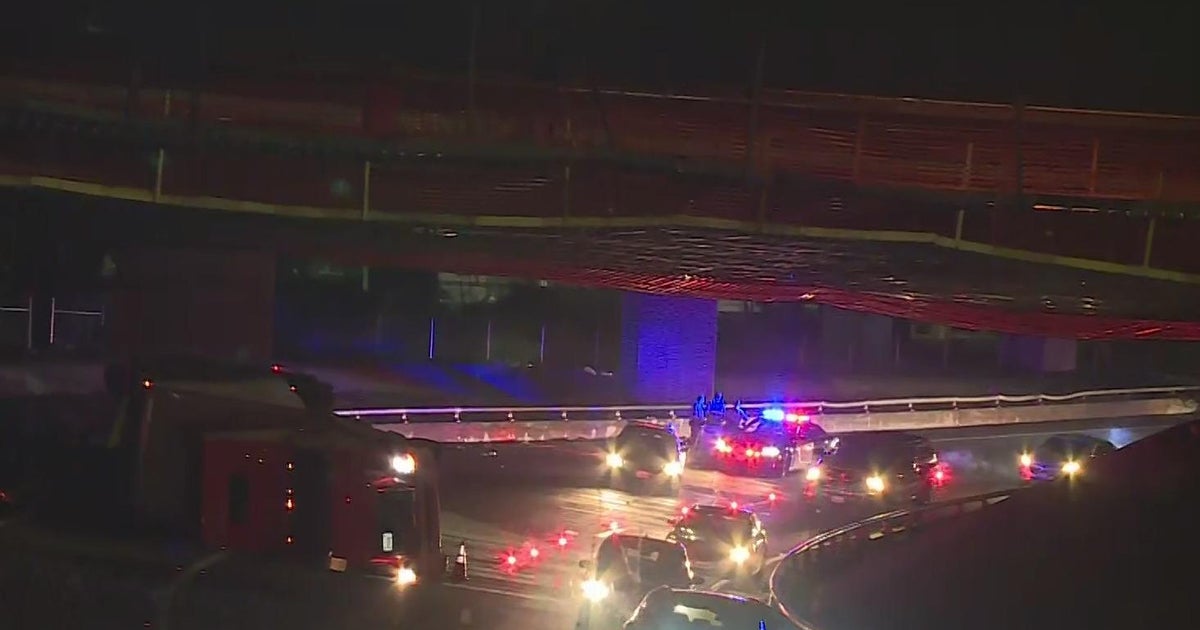 Big rig carrying thousands of apple juice cases overturns on Sacramento highway