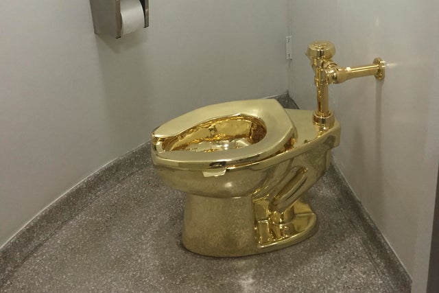 US-ARTS-MUSEUM-GOLD-TOILET 