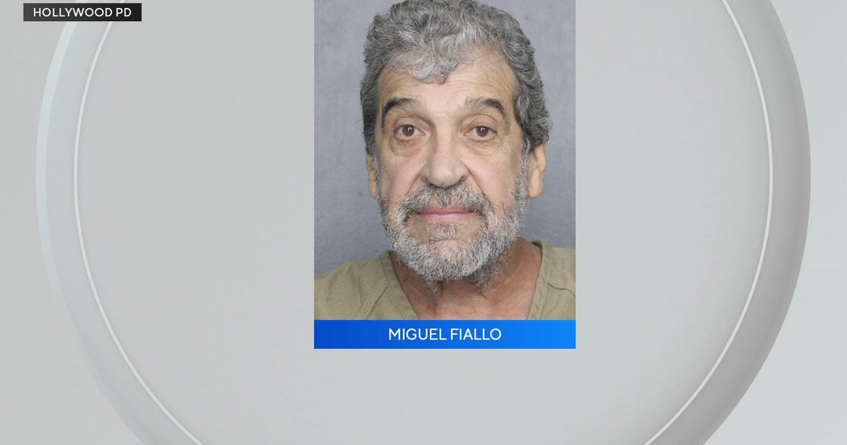 Male billed in Hollywood double murder Male billed in Hollywood double murder