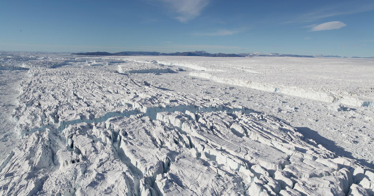North Greenland ice shelves have lost 35% of their volume, with "dramatic consequences" for sea level rise, study says