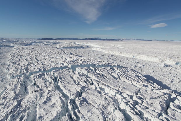 North Greenland ice shelves have lost 35% of their volume, with dramatic consequences for sea level rise, study says