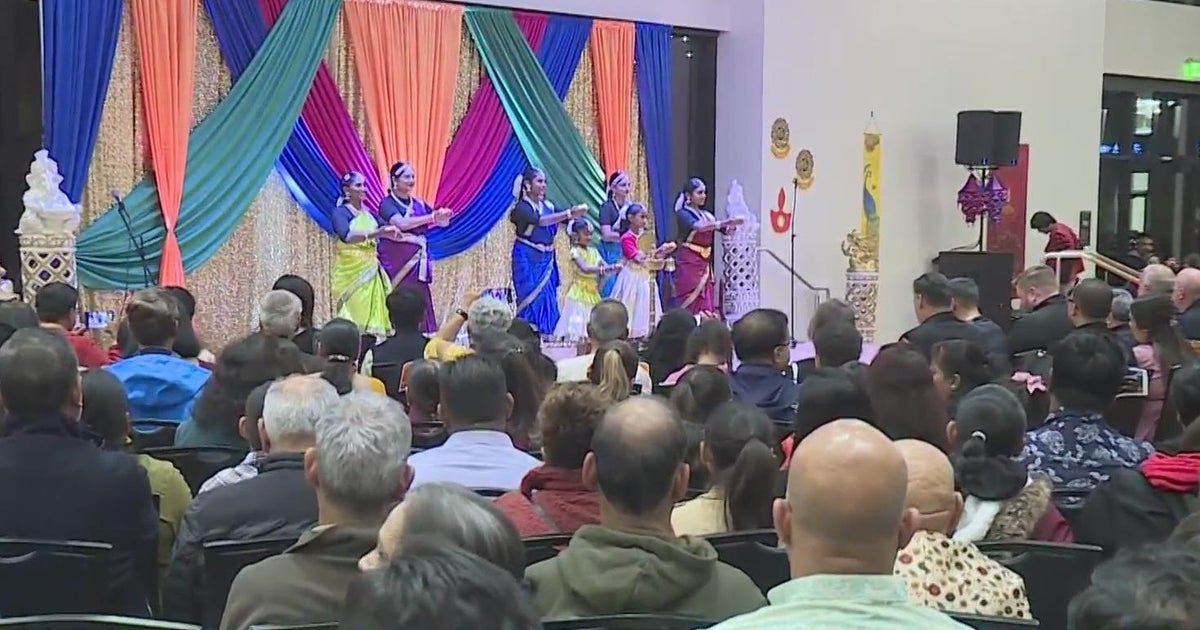 Multi-day Diwali celebration takes over Elk Grove