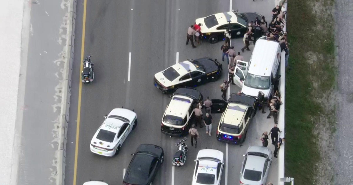 Police pursuit of U-Haul van on Turnpike ends with a number of in custody Police pursuit of U-Haul van on Turnpike ends with a number of in custody