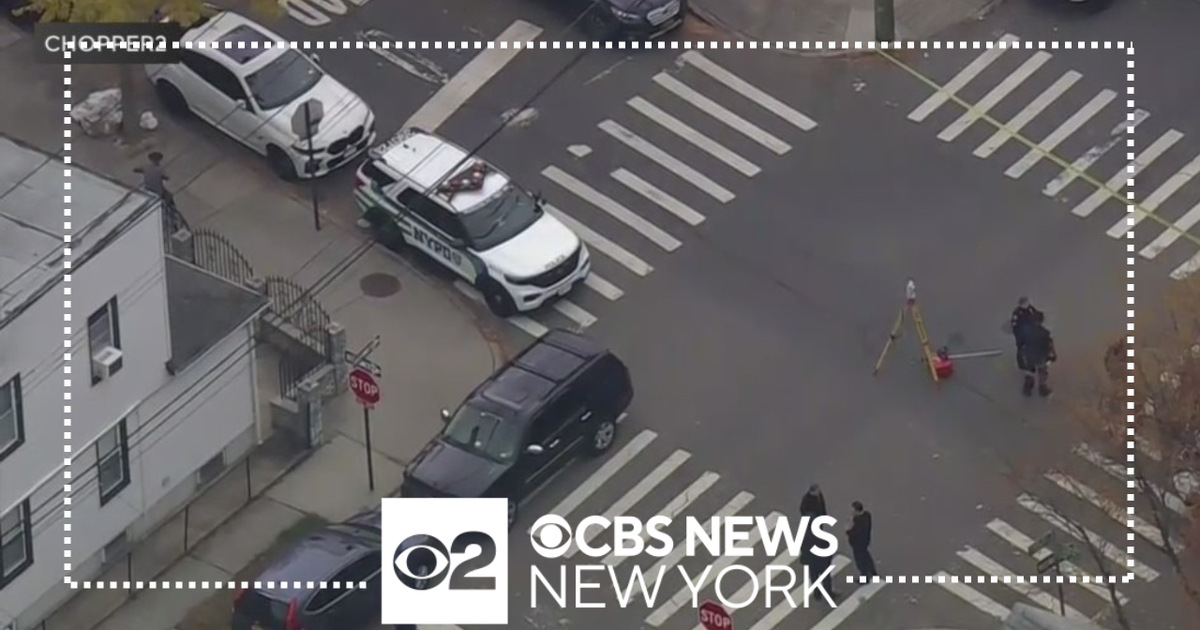 Woman, 73, struck and killed by school bus in Queens - CBS New York