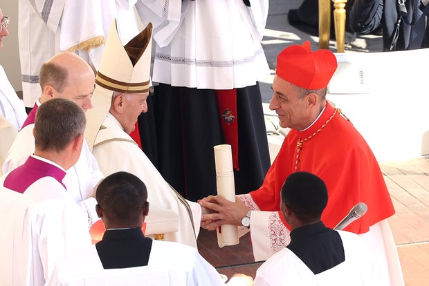 Pope Francis appoints Cardinal Víctor Manuel Fernández