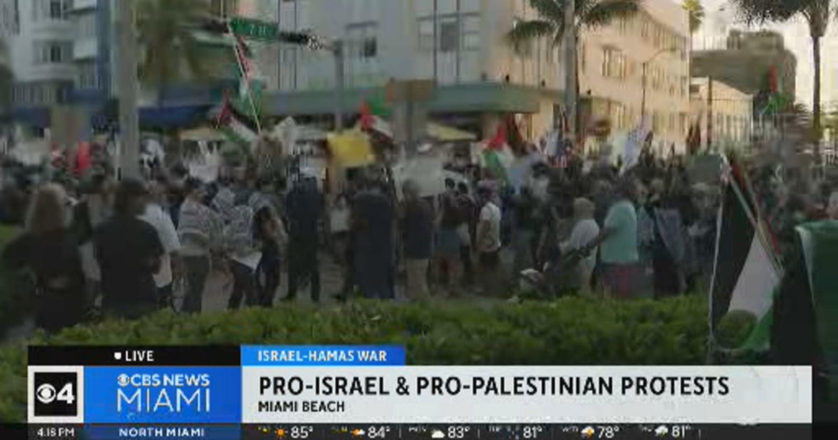 Pro-Israeli, pro-Palestinian protesters kick off dueling demonstrations in Miami Beach front Pro-Israeli, pro-Palestinian protesters kick off dueling demonstrations in Miami Beach front