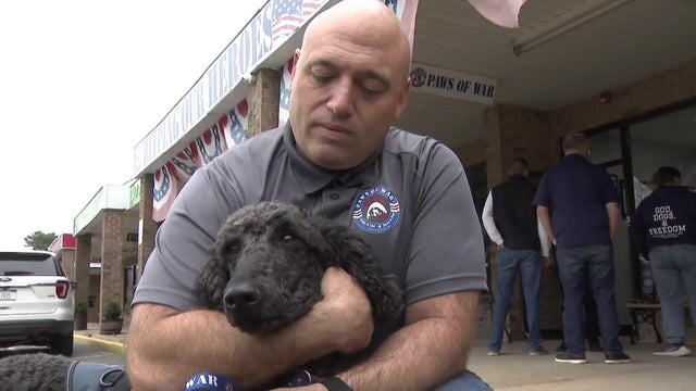 Joe Cipriano and his service dog, Marlee 