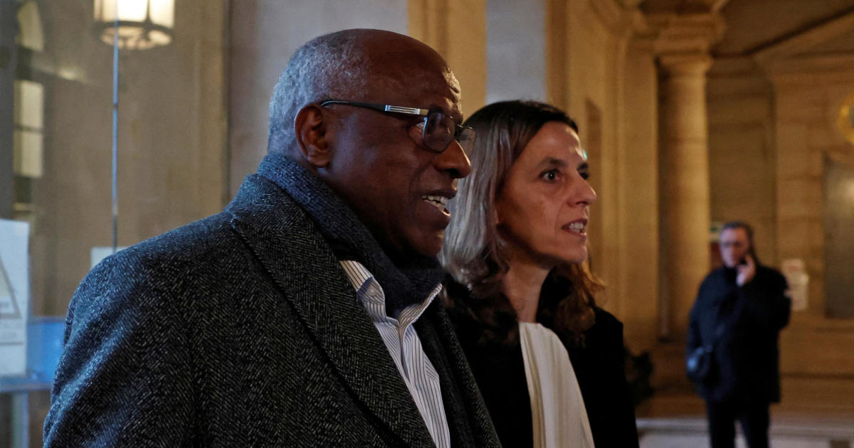 Париж — Руандийски лекар беше изправен пред съда във Франция
