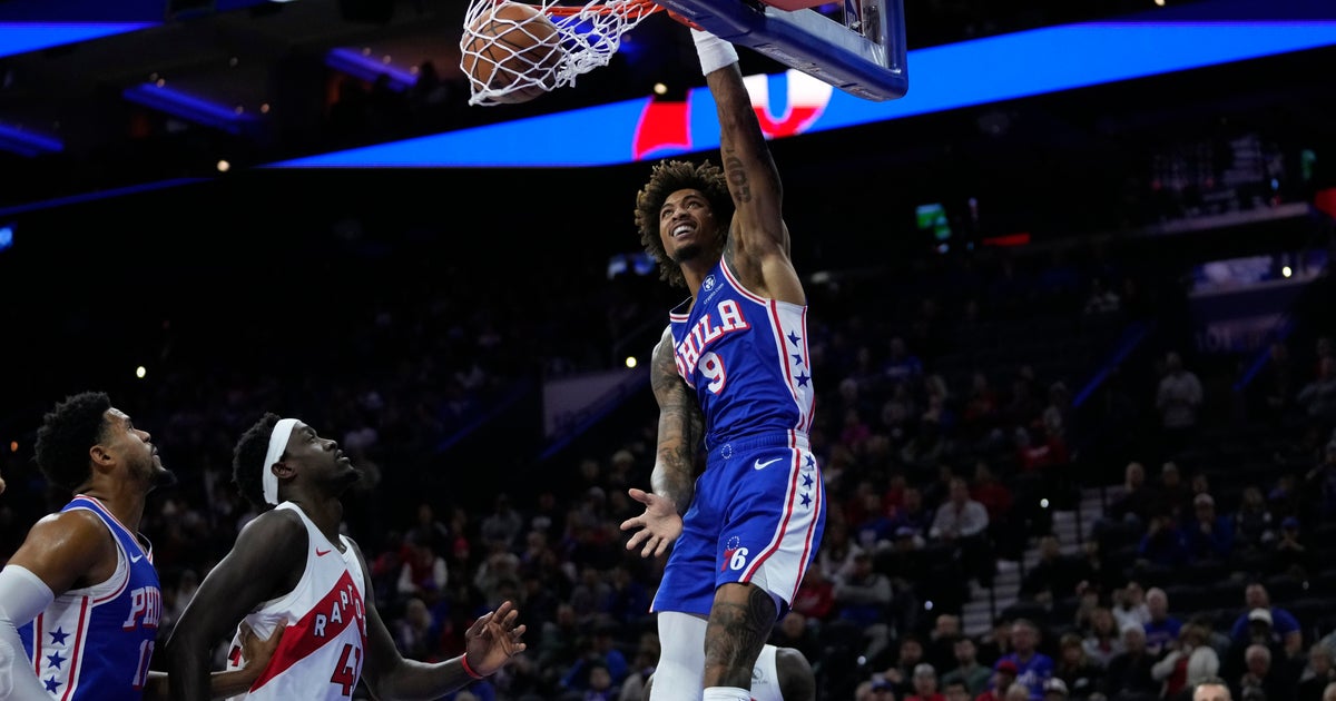 76ers guard Kelly Oubre Jr returns to teams practice facility 3 days after being struck by car 76ers guard Kelly Oubre Jr returns to teams practice facility 3 days after being struck by car
