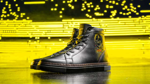 metallica-x-wolverine-sneakers.png 