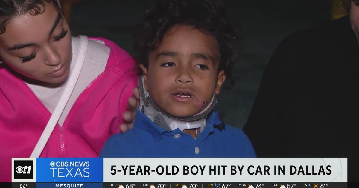 Mother Pleads For Help Finding Driver Who Hit 5 Year Old Son Cbs Texas